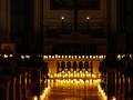Organ v Siyanii svechey.